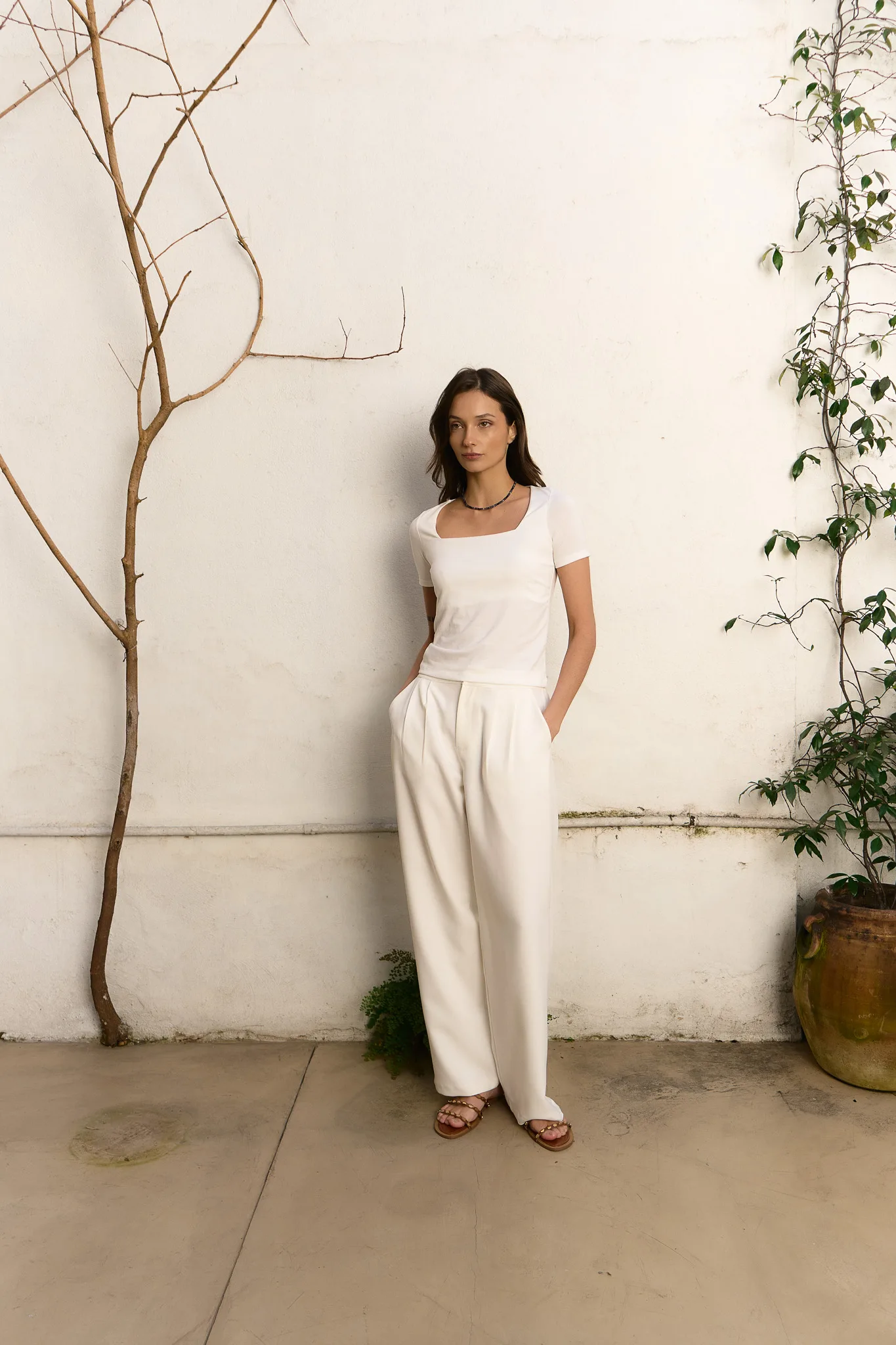 REMERA MODAL SOFT ESCOTE CUADRADO - Imagen 5