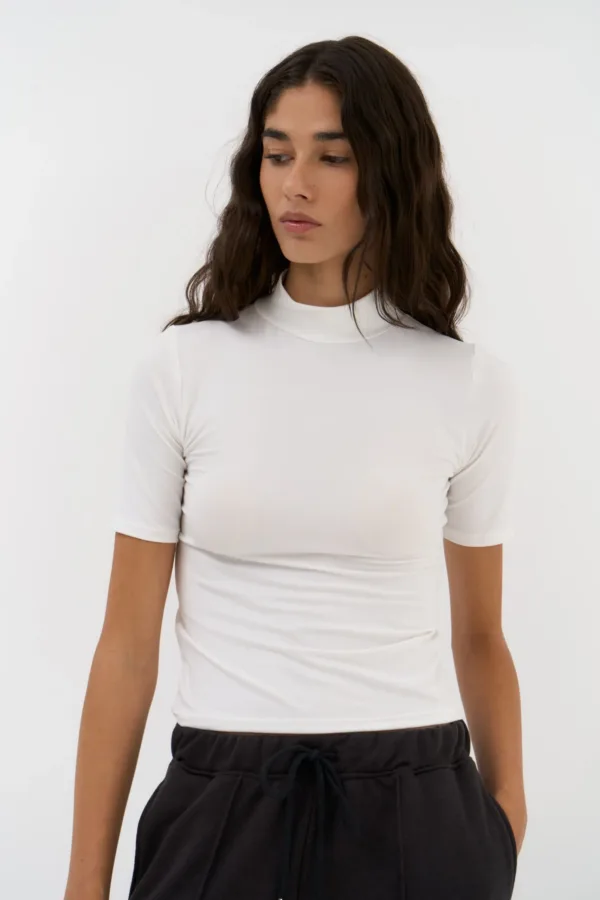 REMERA MODAL SOFT MEDIA POLERA