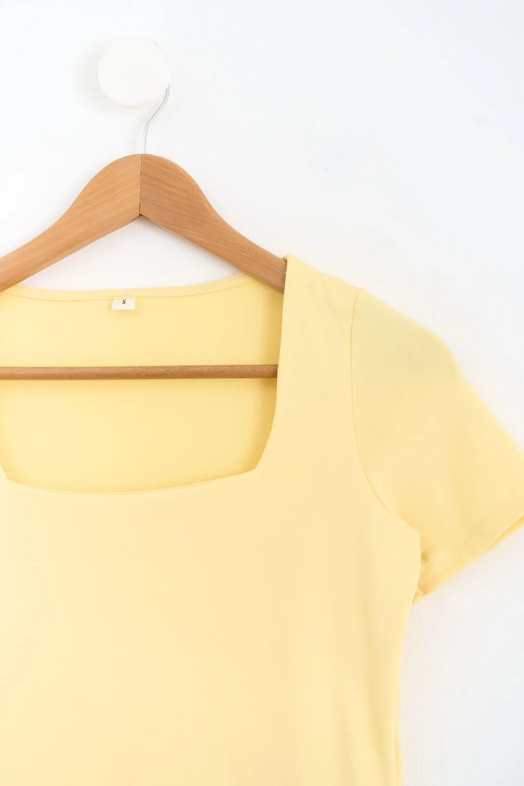 REMERA MODAL SOFT ESCOTE CUADRADO - Imagen 12