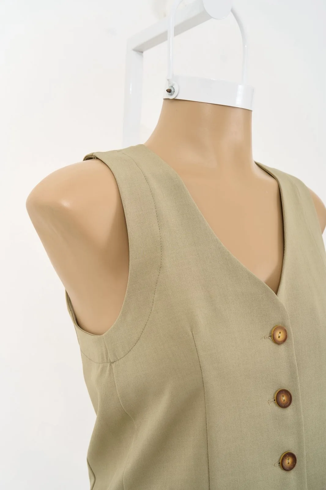 CHALECO SASTRERO CLAIR CON PINZA - Imagen 8