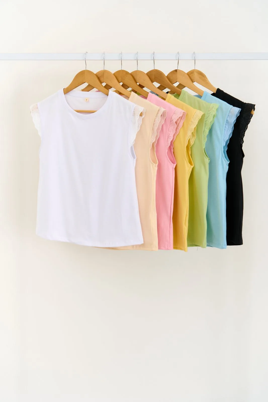 MUSCULOSA ALGODON CON PUNTILLA