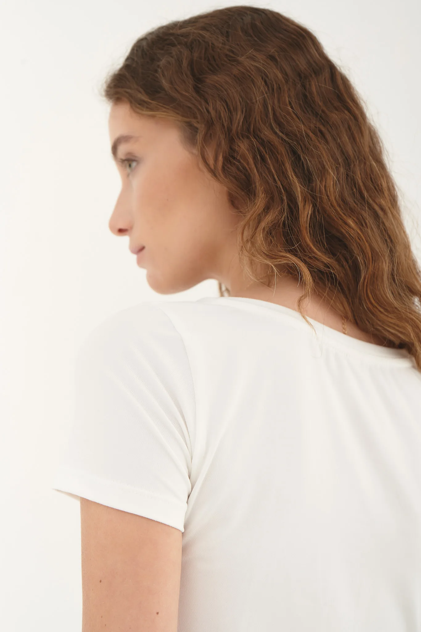 REMERA MODAL SOFT - Imagen 5